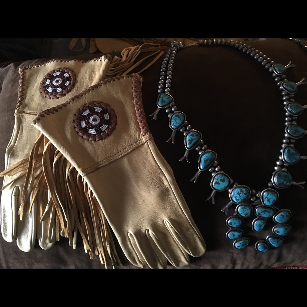 Elk gloves, hand stitched, cottage hand made.